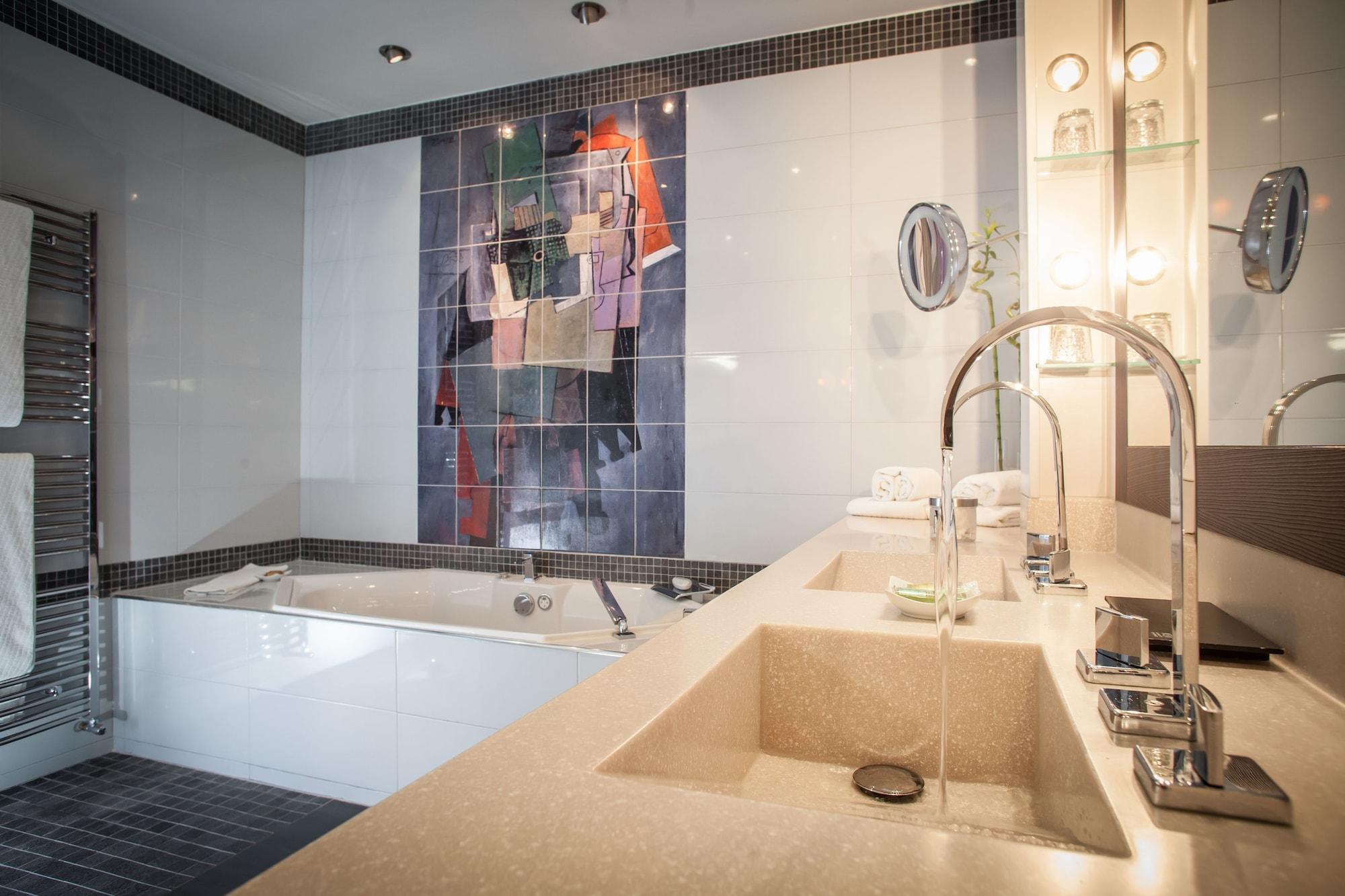 Hotel & Spa Vatel Nimes Ngoại thất bức ảnh