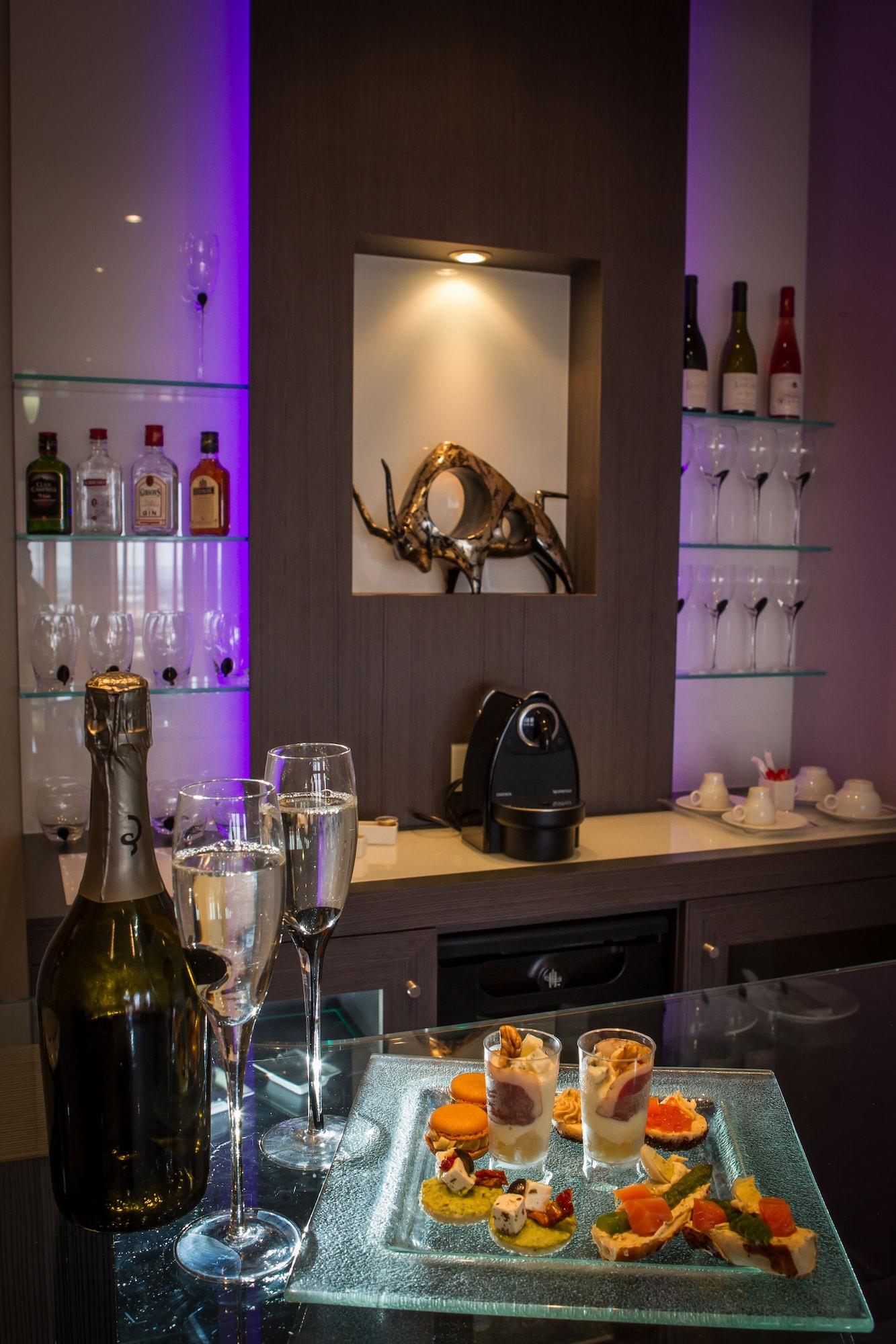 Hotel & Spa Vatel Nimes Ngoại thất bức ảnh